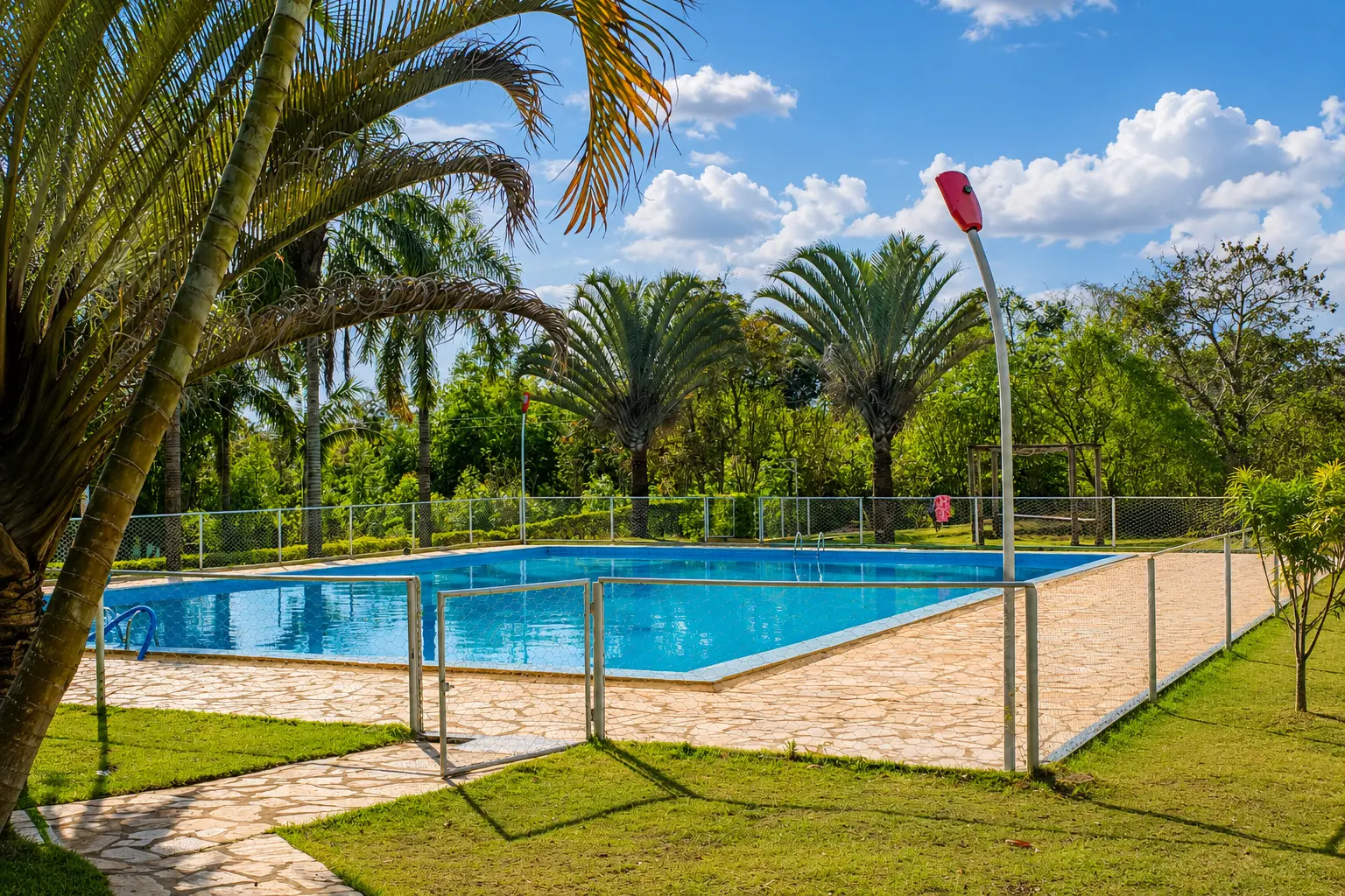 Piscina do Sítio Djanir